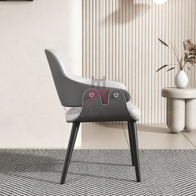 खरीदें आरामदायक भोजन के लिए चमड़े के चटाई और स्लैटेड बैकरेस्ट के साथ ठोस लकड़ी के रेस्तरां कुर्सी online manufacture